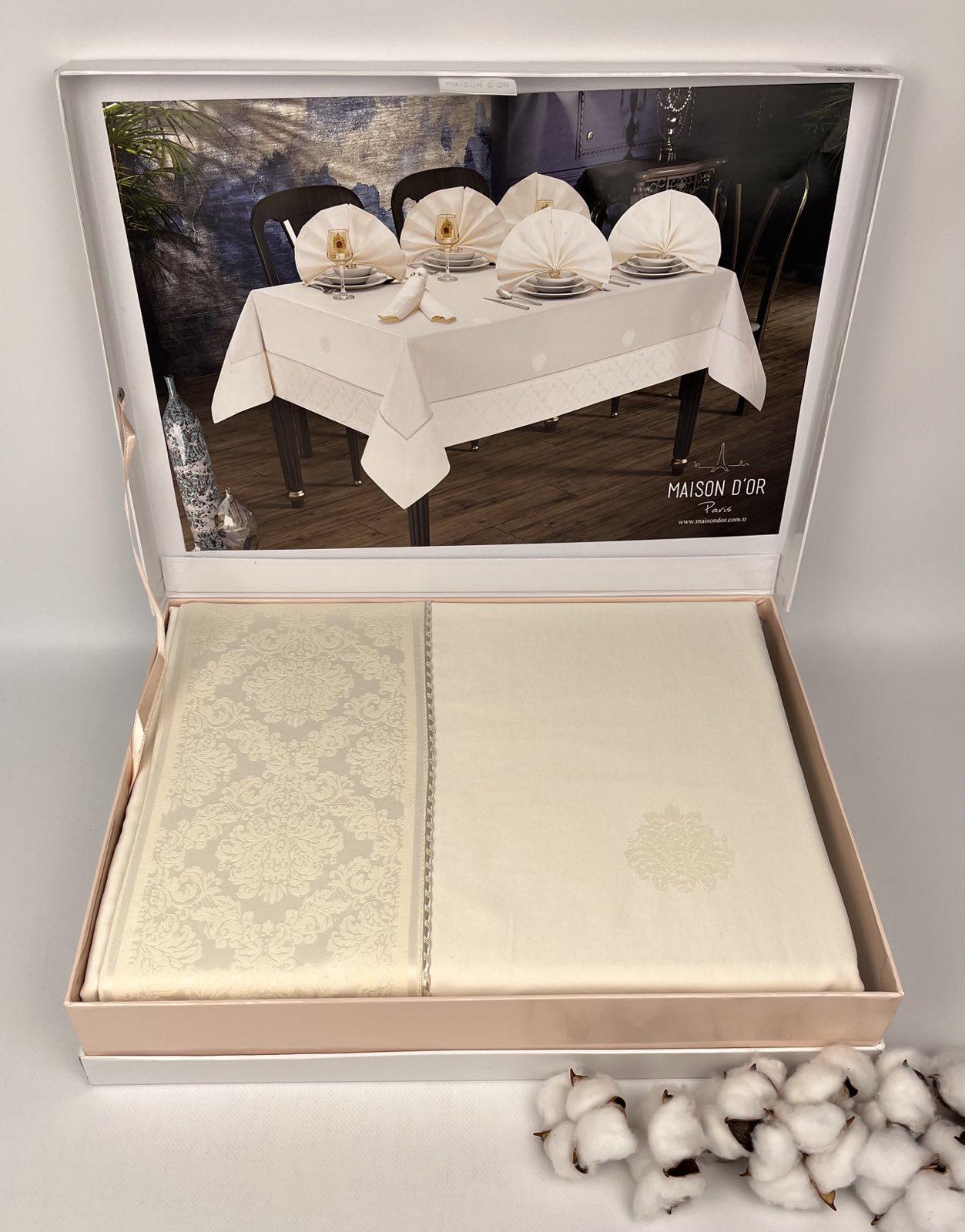 Комплект скатертей Maison D'or Magnole Damasque Set 155х270 см + 8 салфеток Ecru (CN25516)