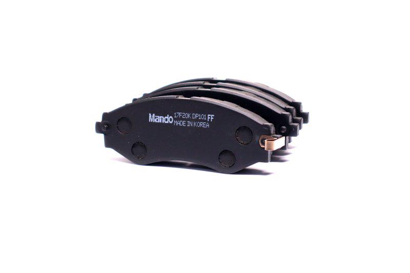 Колодки тормозные дисковые Chevrolet Lacetti передние (MPD19 MANDO)