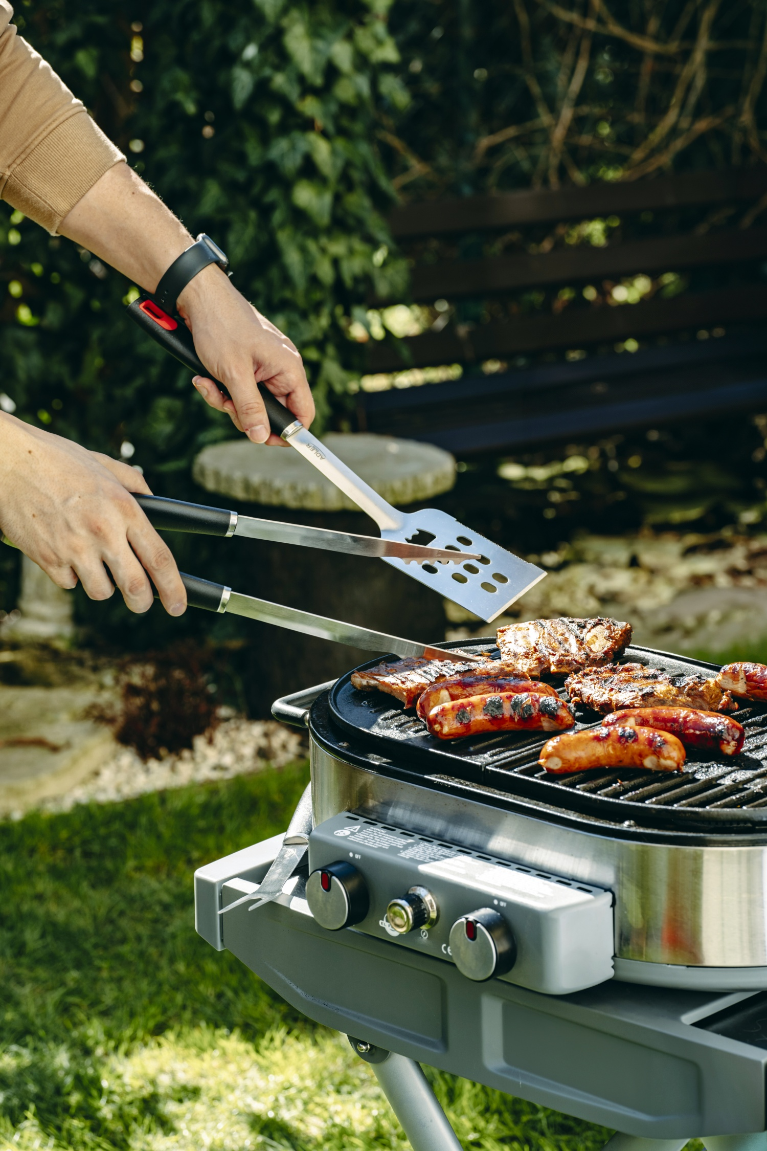 Набір приборів для гриля барбекю Adler AD 6727 нержавіюча сталь у футлярі (03977) - фото 10 Набір приборів для гриля барбекю Adler AD 6727 нержавіюча сталь у футлярі (03977) - фото 10