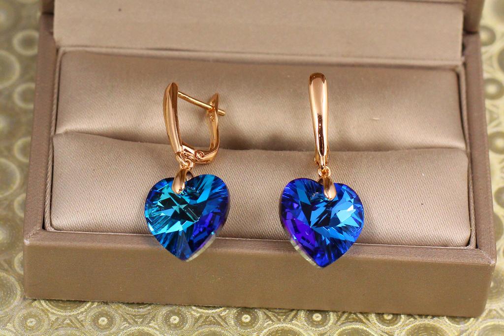 Серьги подвески Xuping Jewelry Сваровски сердечки 2,8 см Синий хамелеон/Золотистый (33502914)
