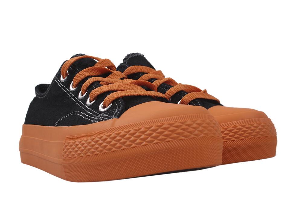 Кеды женские Vikonty из текстиля Черный (129-20DKE 38)