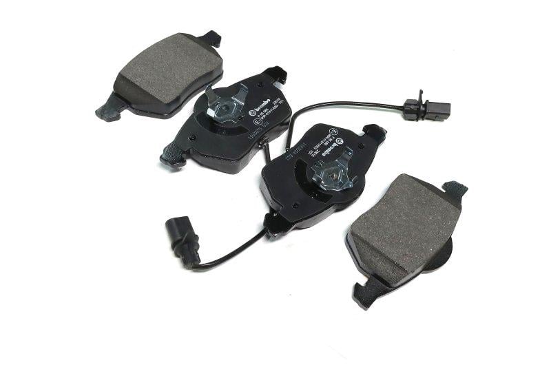 Колодки гальмівні дискові Audi A4 A6 Skoda superb Volkswagen Passat передні (P 85 085 BREMBO)