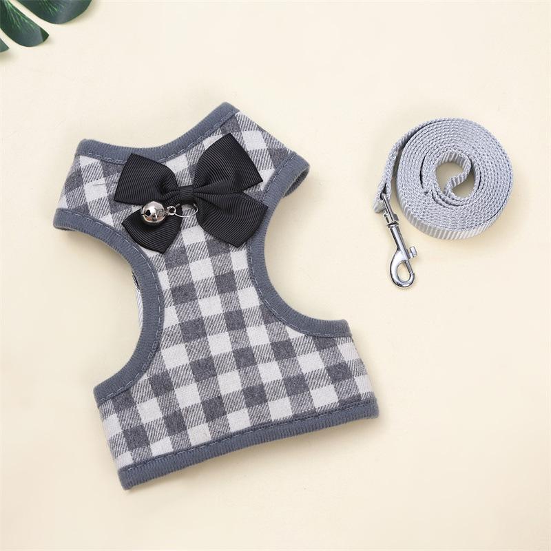 Шлея для собак с поводком с бабочкой и колокольчиком L 10-16 кг Черный/Белый (1М1752) - фото 1 Шлея для собак с поводком с бабочкой и колокольчиком L 10-16 кг Черный/Белый (1М1752) - фото 1