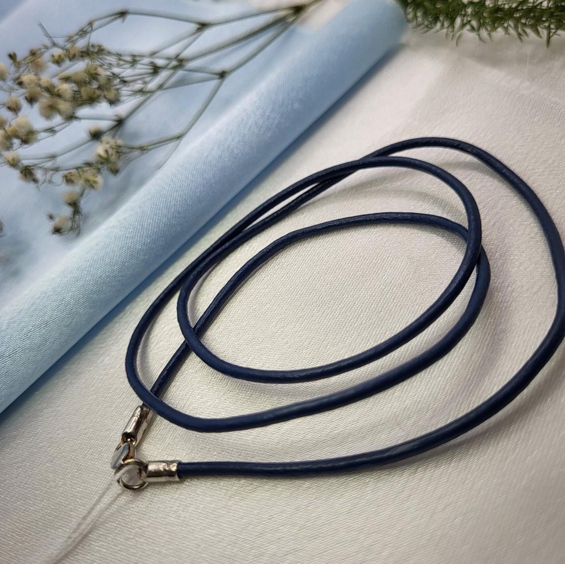 Шнурок на шею из серебра гладкая кожа 925 проба 2 мм 50 см 0,98 г Синий (6010/2) Шнурок на шею из серебра гладкая кожа 925 проба 2 мм 50 см 0,98 г Синий (6010/2)