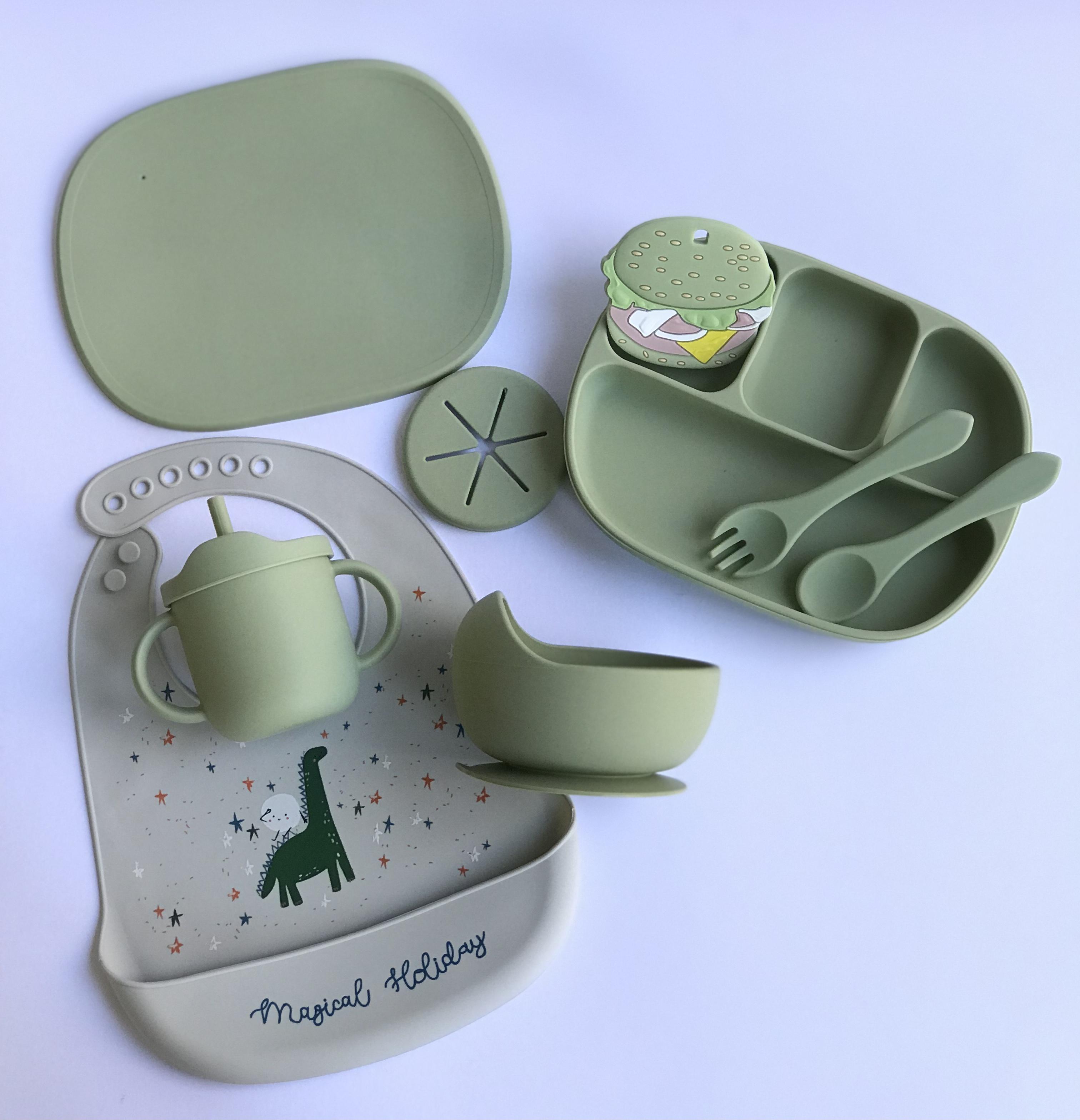 Набор посуды из пищевого силикона для кормления детей Metr+ Оливковый (1170)