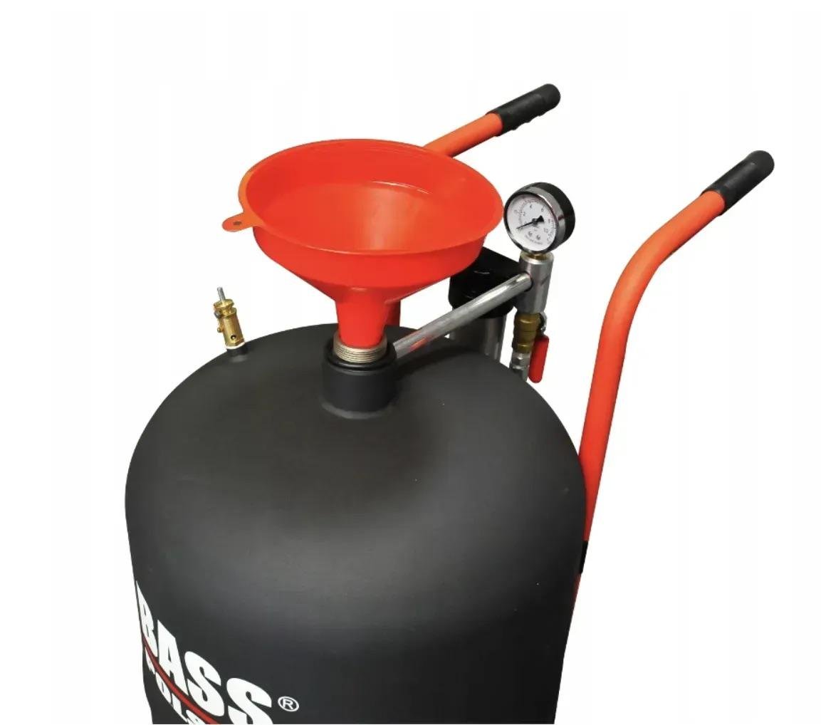 Сифонная пескоструйная установка Bass Polska с насадками 80 л - фото 7