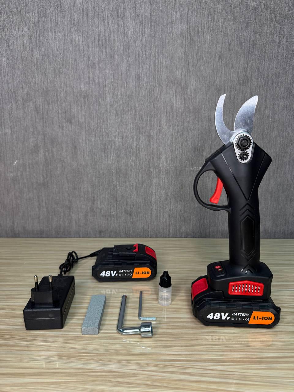 Секатор садовый аккумуляторный в чемодане 48V (260812) - фото 6