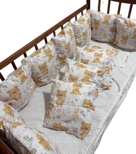 Бортики в кроватку Мишки со звездочками 12 подушек (1110)