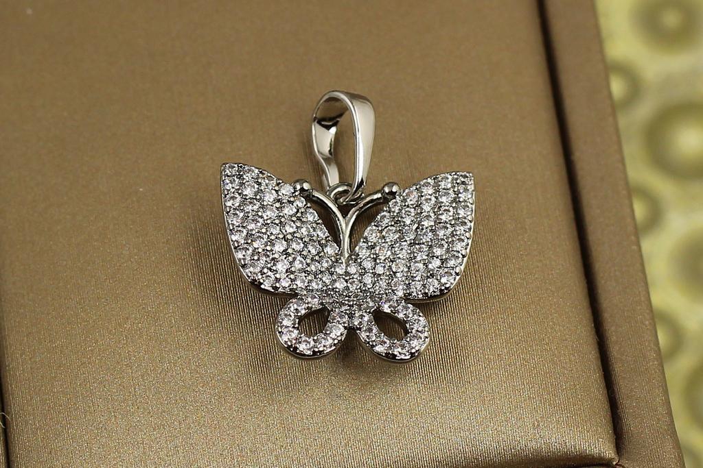 Кулон Xuping Jewelry бабочка с мелкими фианитами 1,6 см Серебряная (30111321)