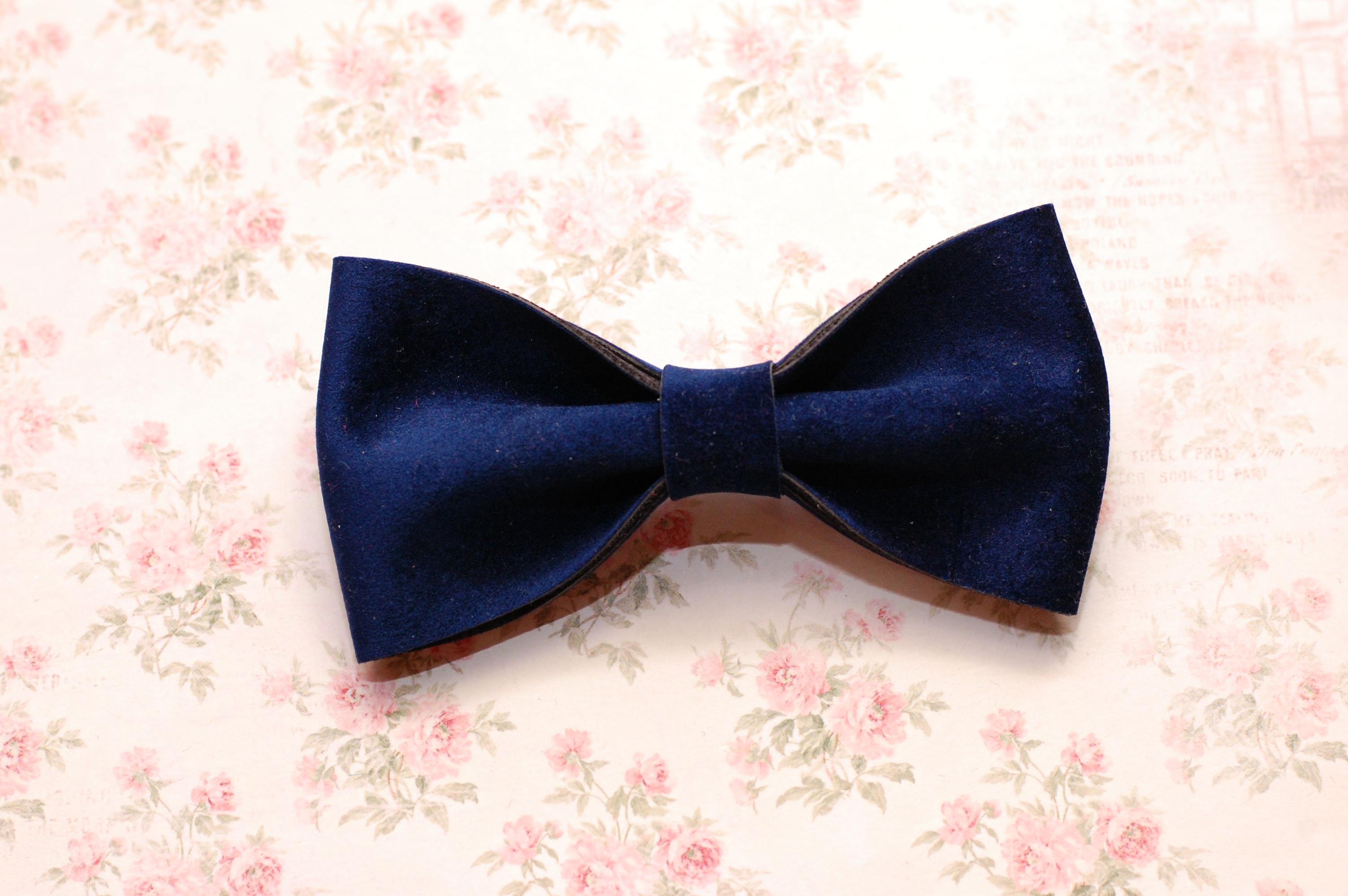 Галстук бабочка Темно-синяя для мальчика из бархата (28313126) - фото 3 Галстук бабочка Темно-синяя для мальчика из бархата (28313126) - фото 3