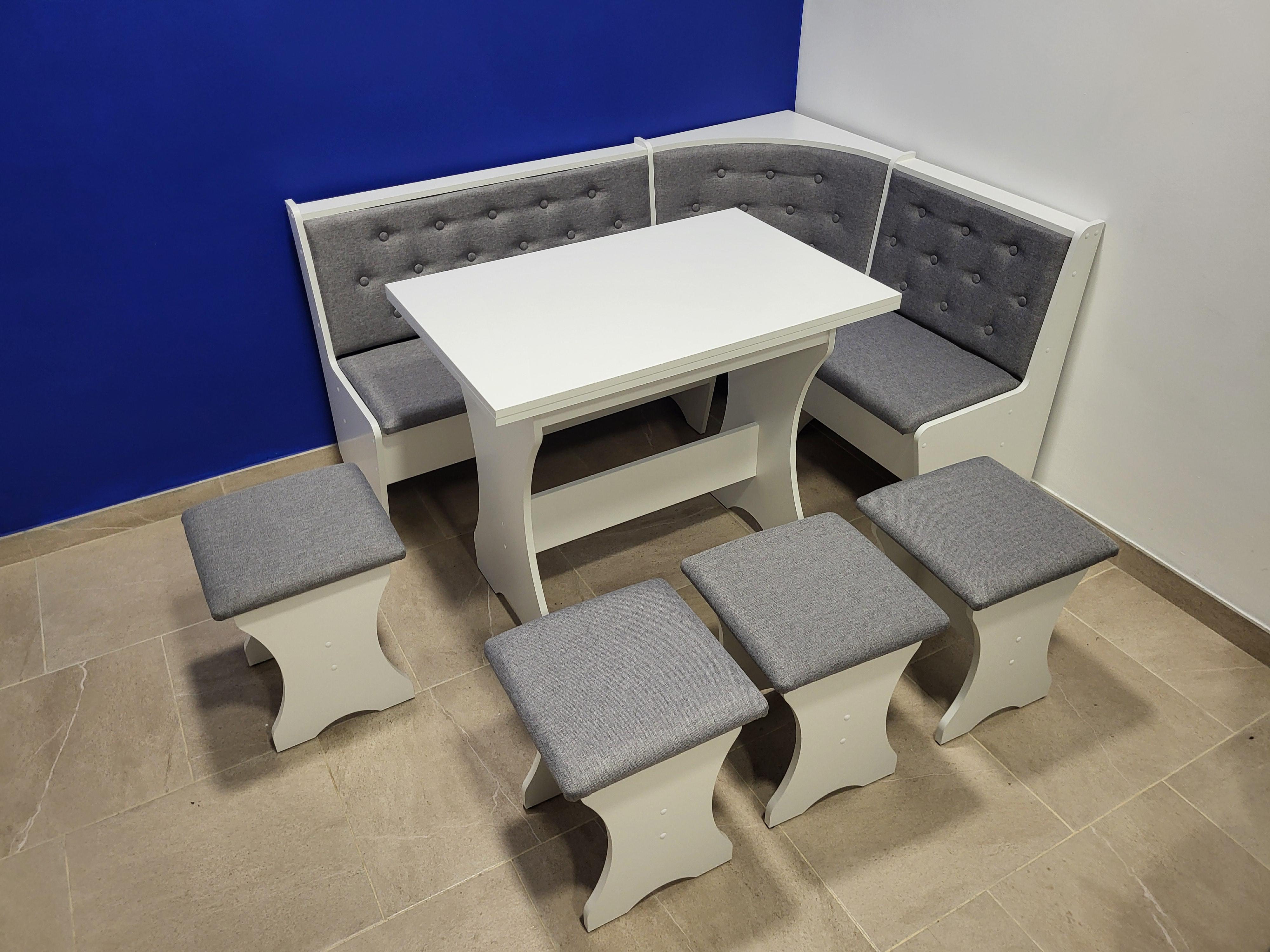 Кухонный уголок Семейный со столом и 4 табуретами 113,5х153,5 см Белый/Сильвер (KSTTTT-B-S)