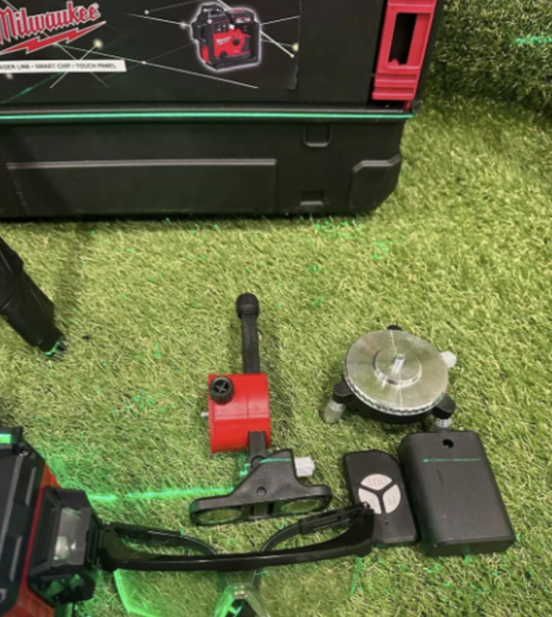 Лазерный нивелир Milwaukee Vision 4D 16 линий Красный (455) - фото 5 Лазерный нивелир Milwaukee Vision 4D 16 линий Красный (455) - фото 5