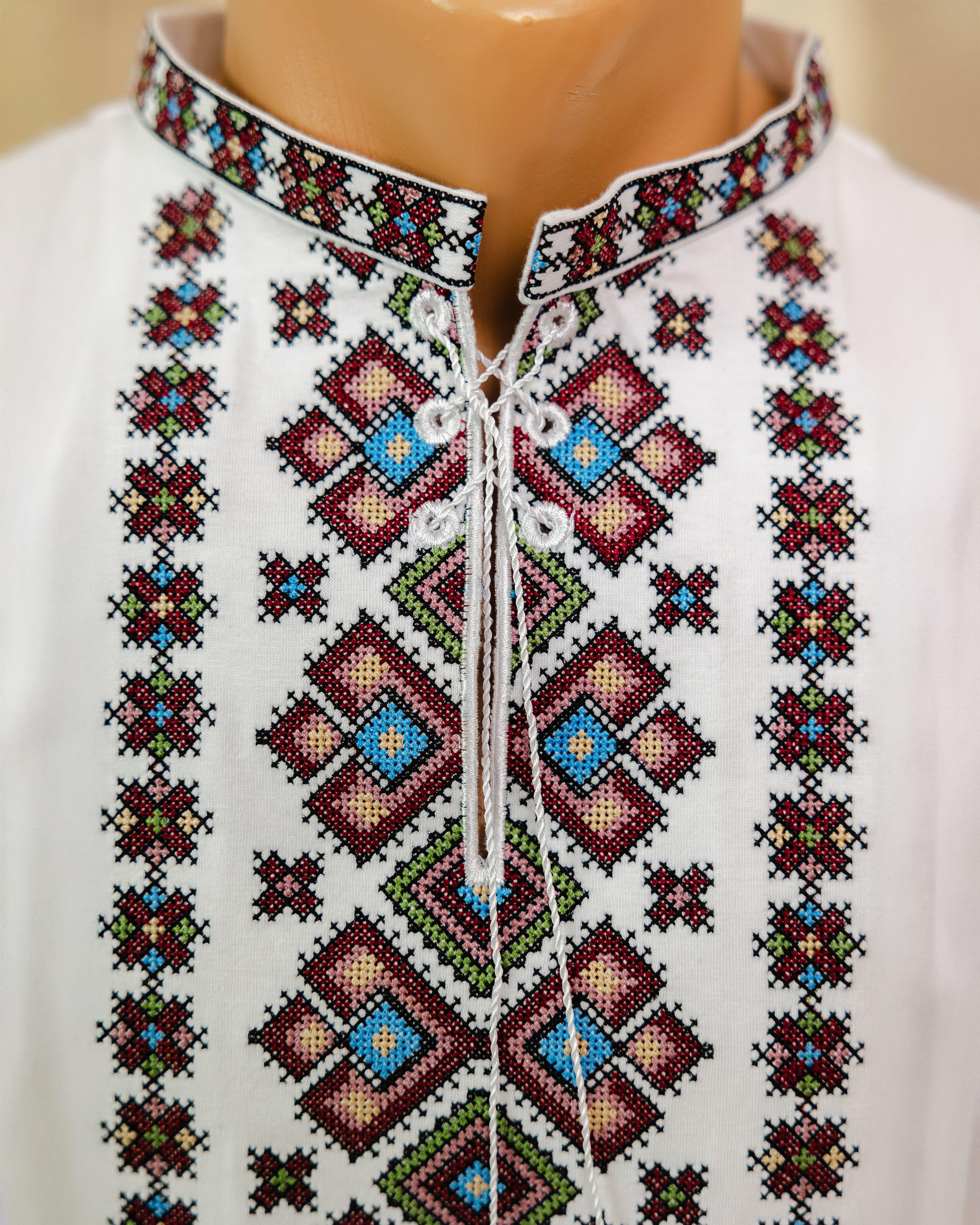 Футболка с мужской вышивкой Изольд XL Белый (0002225-XL) - фото 7 Футболка с мужской вышивкой Изольд XL Белый (0002225-XL) - фото 7