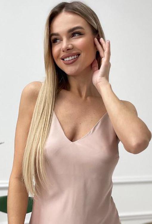 Пеньюар Julia Ulich с глубоким декольте и вырезами по бокам шелк-сатин сатин S Бежевый (114_76) - фото 2 Пеньюар Julia Ulich с глубоким декольте и вырезами по бокам шелк-сатин сатин S Бежевый (114_76) - фото 2