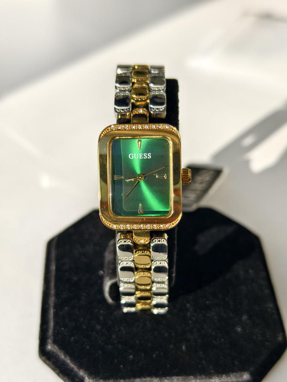 Годинник жіночий Guess GW0865L6