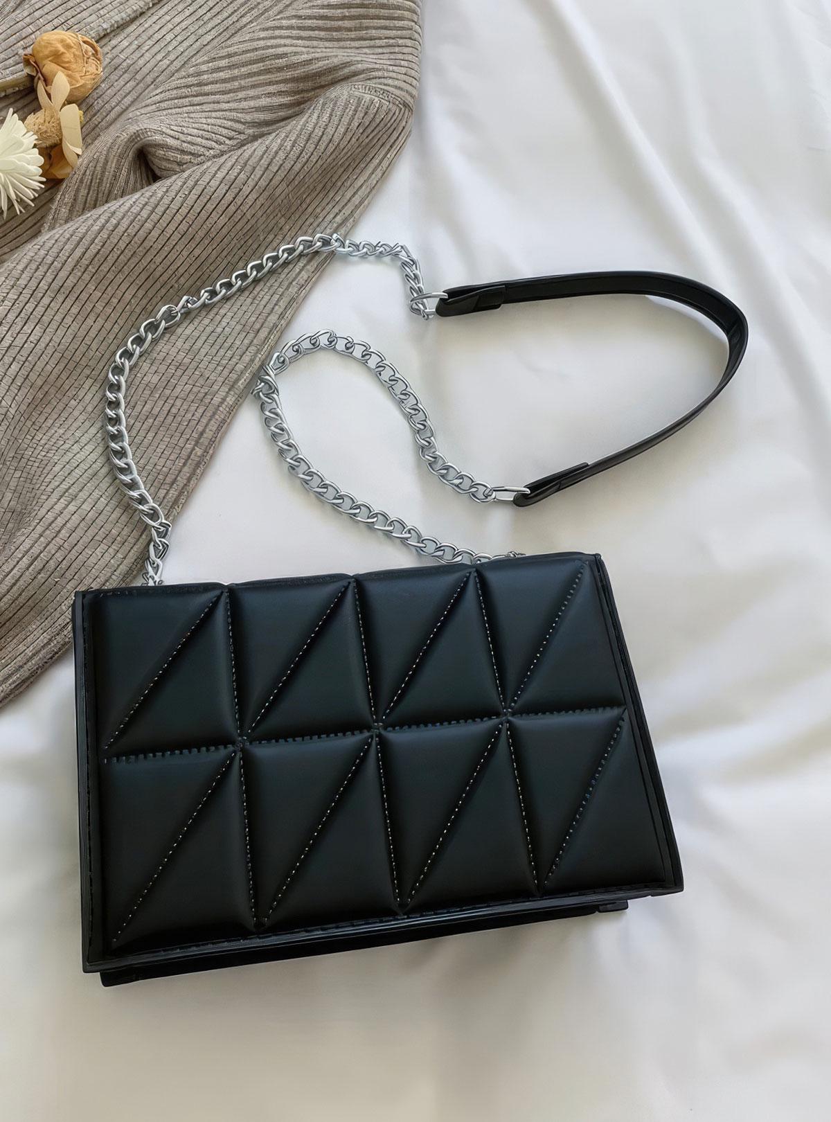 Сумка кросс боди на цепочке через плечо женская 8925 DobraMAMA Черный (67026) Сумка кросс боди на цепочке через плечо женская 8925 DobraMAMA Черный (67026)