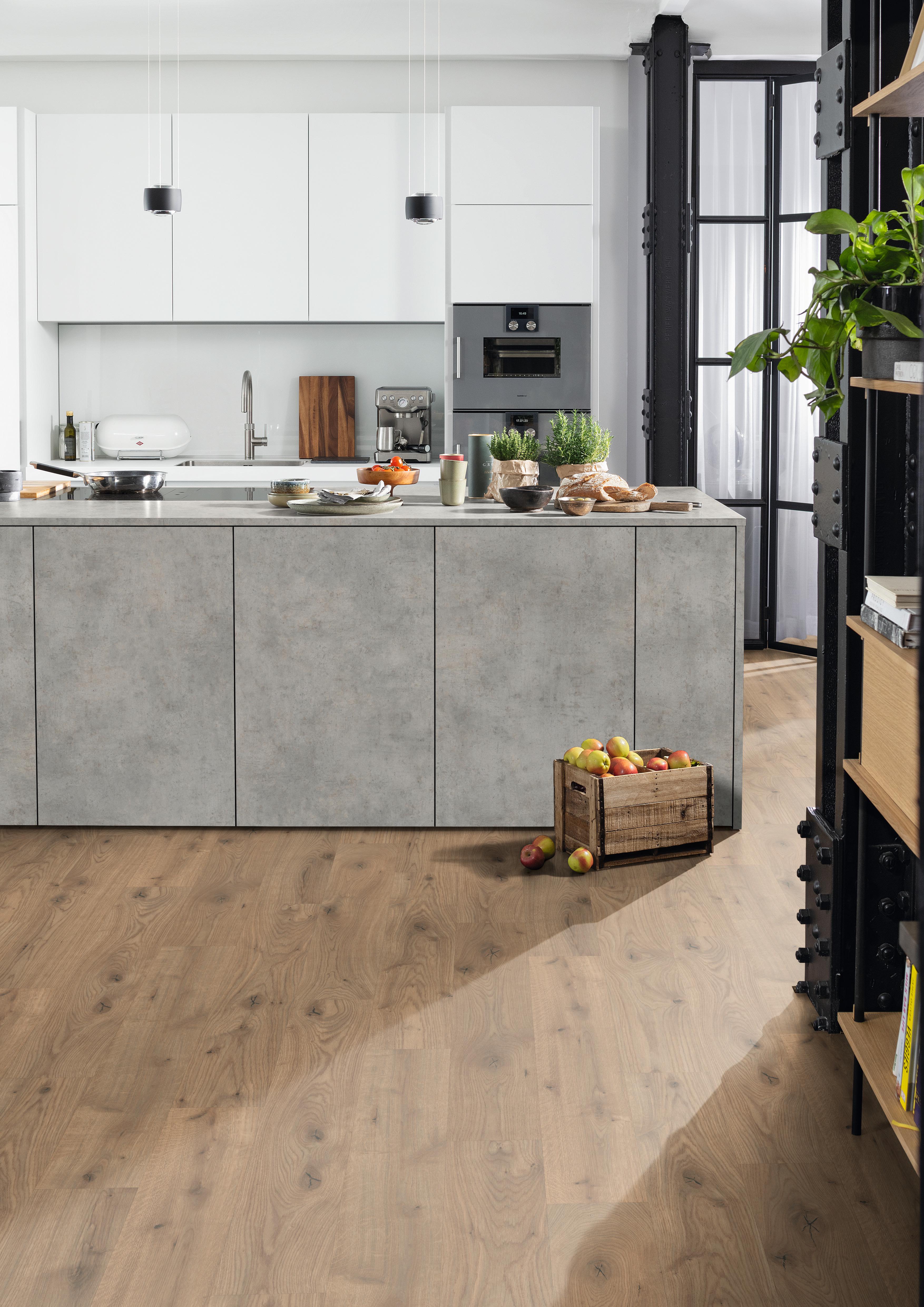 Пол водостойкий EGGER AquaDura+ 33 класс Дуб Алмингтон натуральный