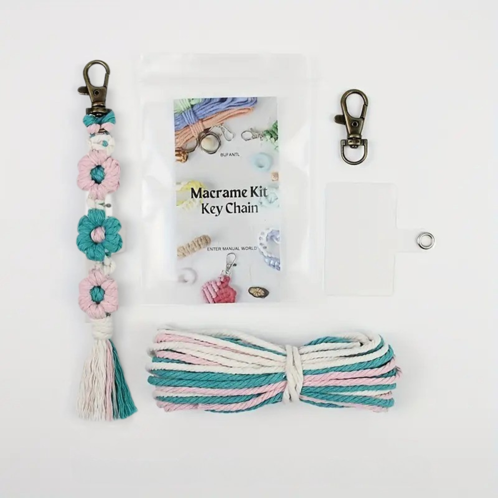 Набор макраме для рукоделия для ручной вязки плетеного брелока Цветы для ключей трехцветный 20х2,2 см Розовый/Бежевый/Белый