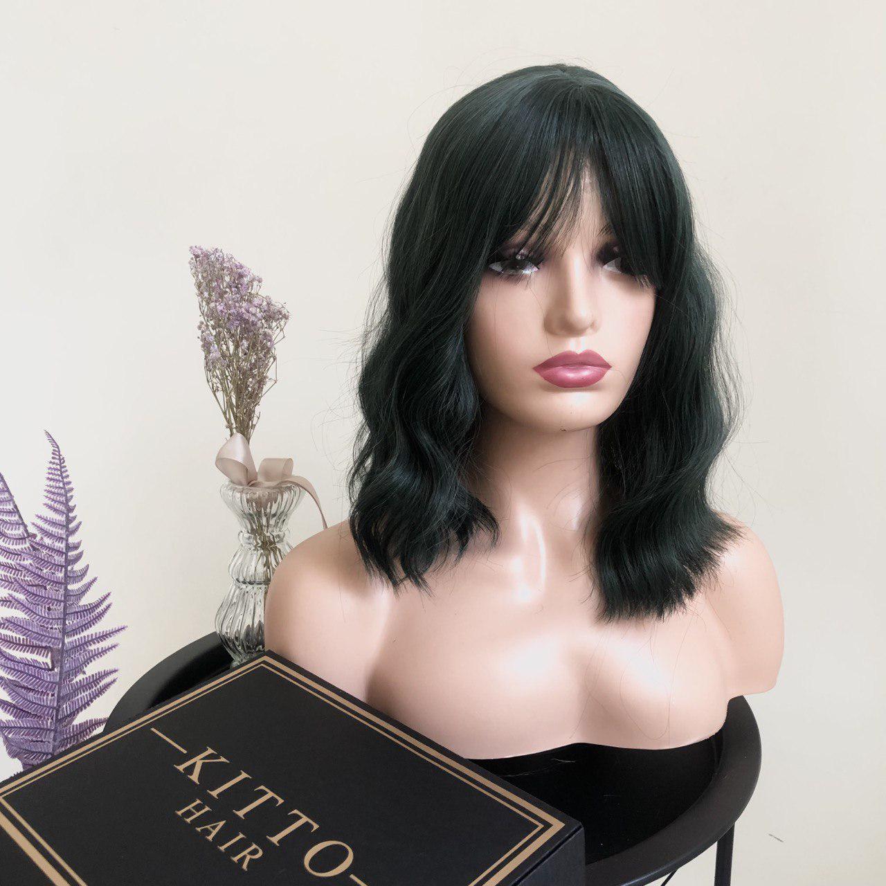 Перука KITTO HAIR каре з чубчиком 30 см Темно-зелений (4040) - фото 3