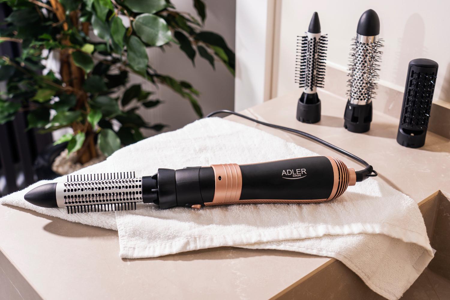 Стайлер Adler AD 2022 1000W 2 режими Cool shot 6 насадок дорожній футляр Black (AD2022) - фото 7 Стайлер Adler AD 2022 1000W 2 режими Cool shot 6 насадок дорожній футляр Black (AD2022) - фото 7