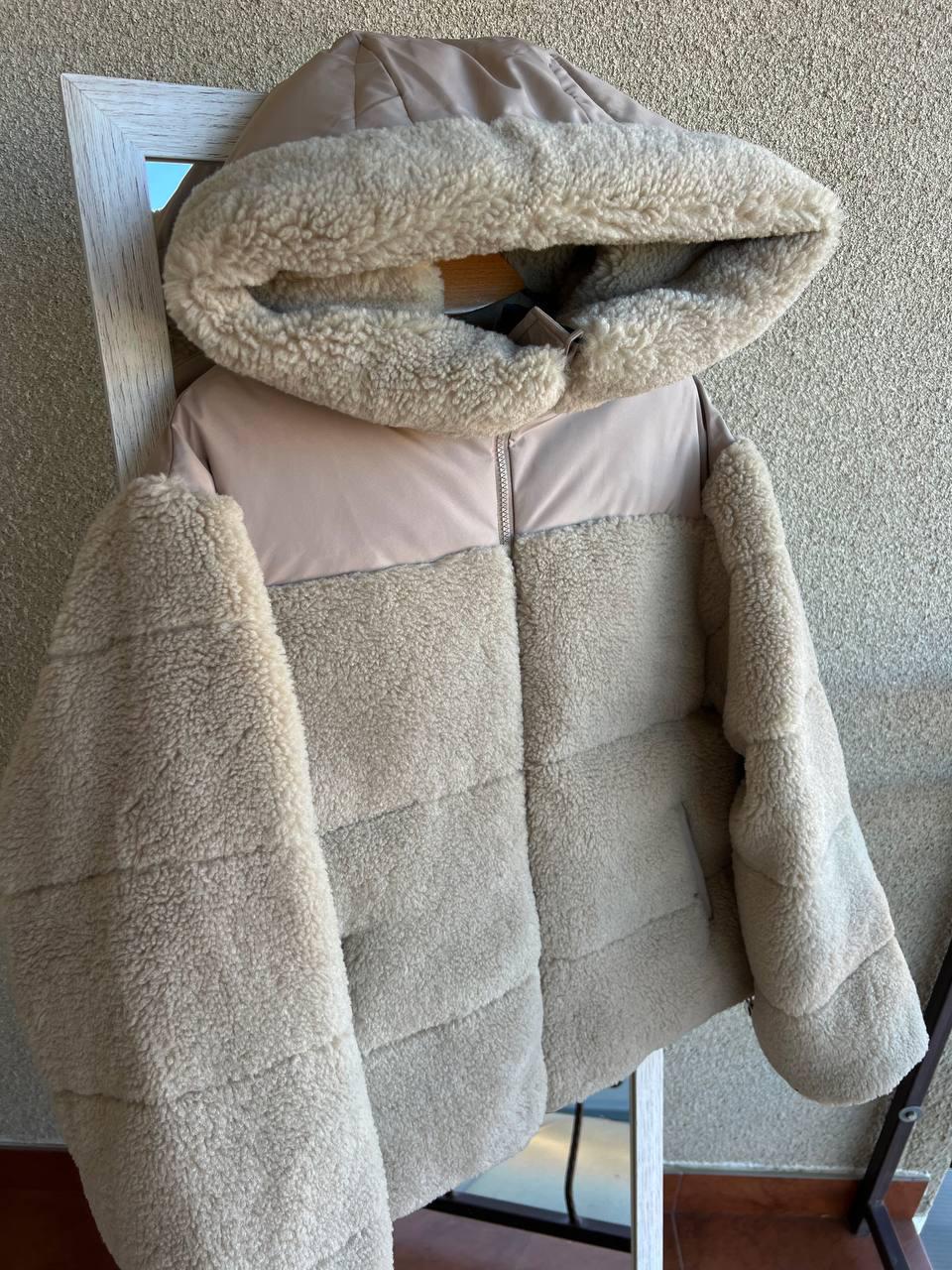 Куртка женская Lady Yep 9055 тедди комбинированная искусственный мех оверсайз с капюшоном р. 44-48 Бежевый (3054) - фото 6