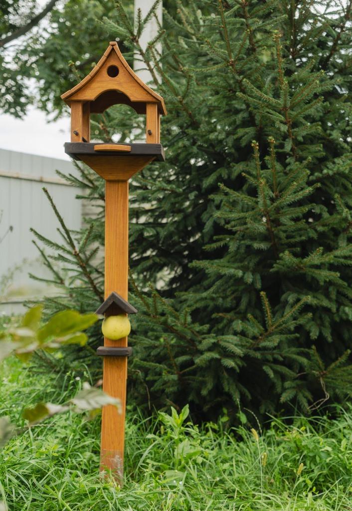 Кормушка для птиц и белок Сакура Коричневый из дерева 28×27×32 см на ножке 135 см - фото 3 Кормушка для птиц и белок Сакура Коричневый из дерева 28×27×32 см на ножке 135 см - фото 3