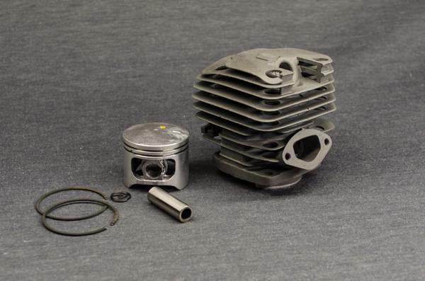 Цилиндро-поршневая группа для бензопил серии 4500-5200 Черный (1324)