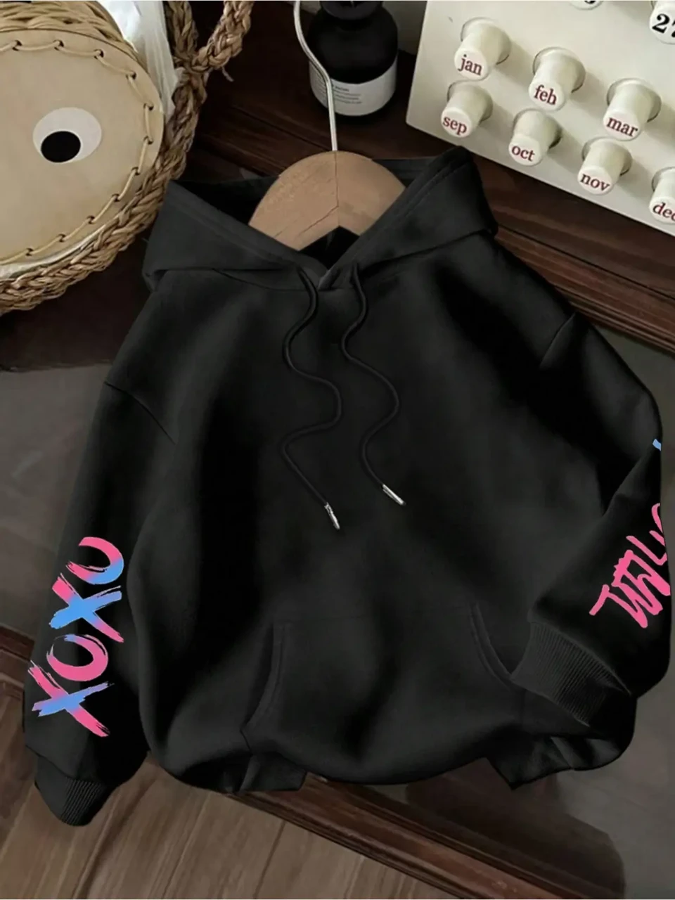 Худі жіноче з принтом Pin-000-2739 S Чорний (2700265380) - фото 2 Худі жіноче з принтом Pin-000-2739 S Чорний (2700265380) - фото 2