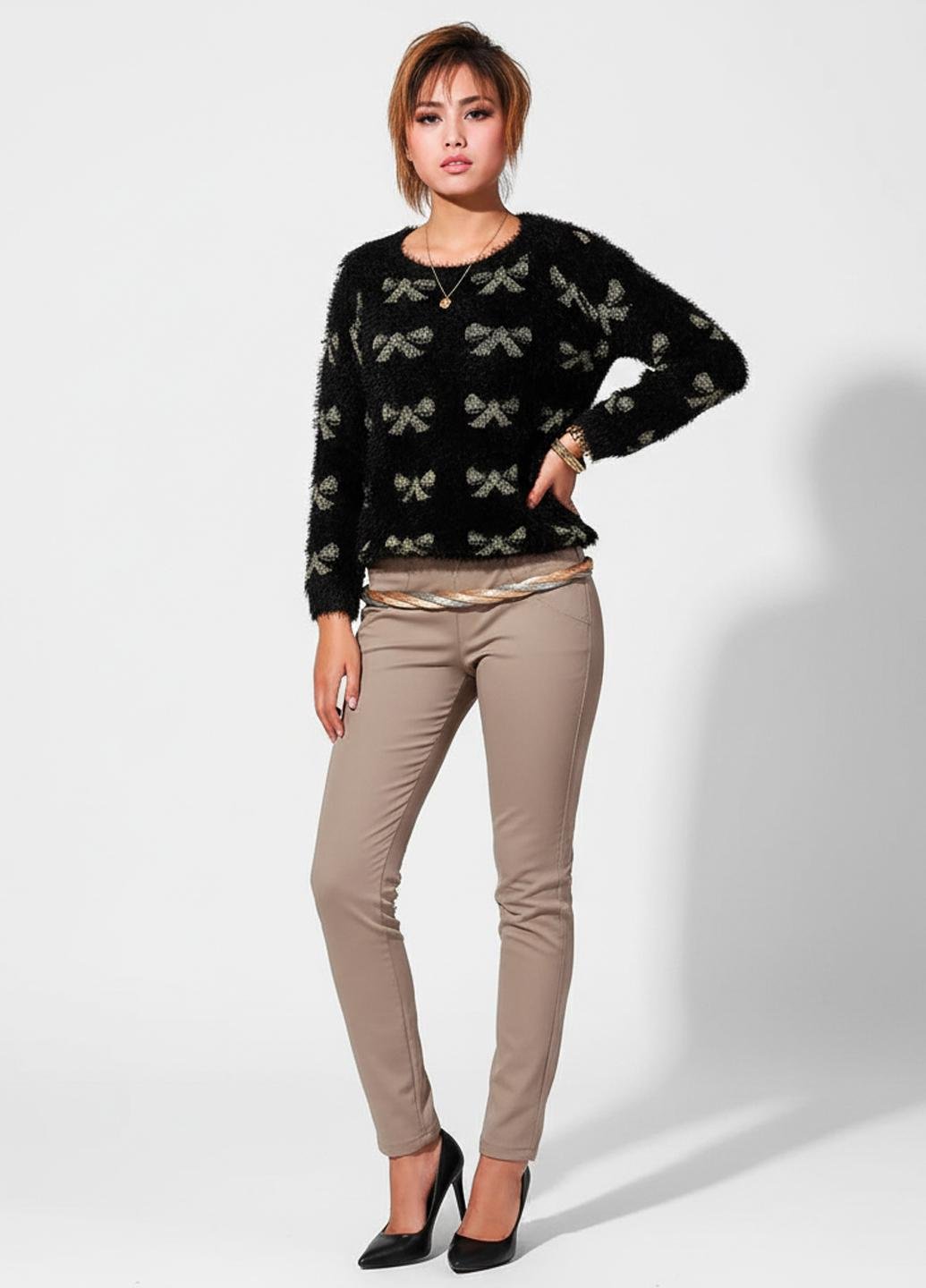 Светр жіночий демісезонний Lowett LW-835301 р. 46 Чорний (LW-835301-46) - фото 2 Светр жіночий демісезонний Lowett LW-835301 р. 46 Чорний (LW-835301-46) - фото 2