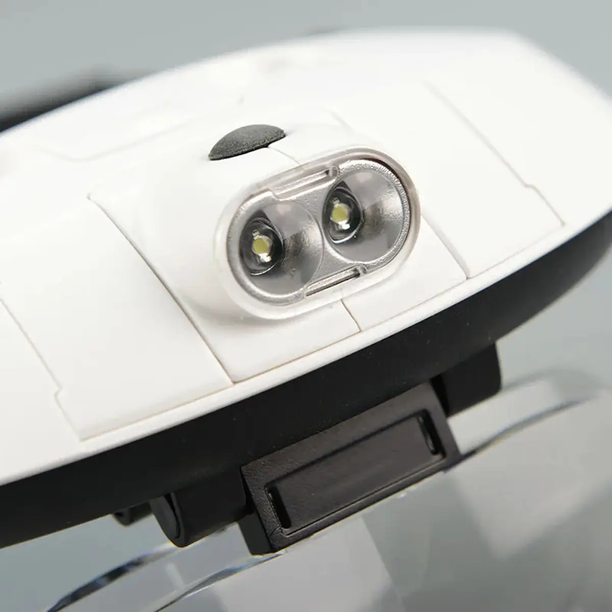 Лупа-очки бинокулярная налобная MG81001-H с 2LED 5 линз 1X/1,5X/2X/2,5X/3,5X - 3Х/4Х/4,5X/5X/5,5Х/6Х White/Black (160422) - фото 3 Лупа-очки бинокулярная налобная MG81001-H с 2LED 5 линз 1X/1,5X/2X/2,5X/3,5X - 3Х/4Х/4,5X/5X/5,5Х/6Х White/Black (160422) - фото 3