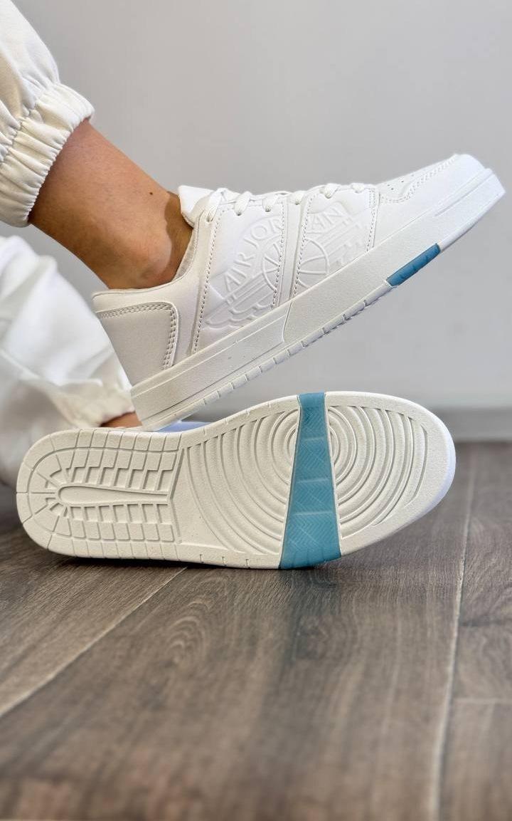 Кроссовки женские Ruixin р. 39 Белый (32613742)