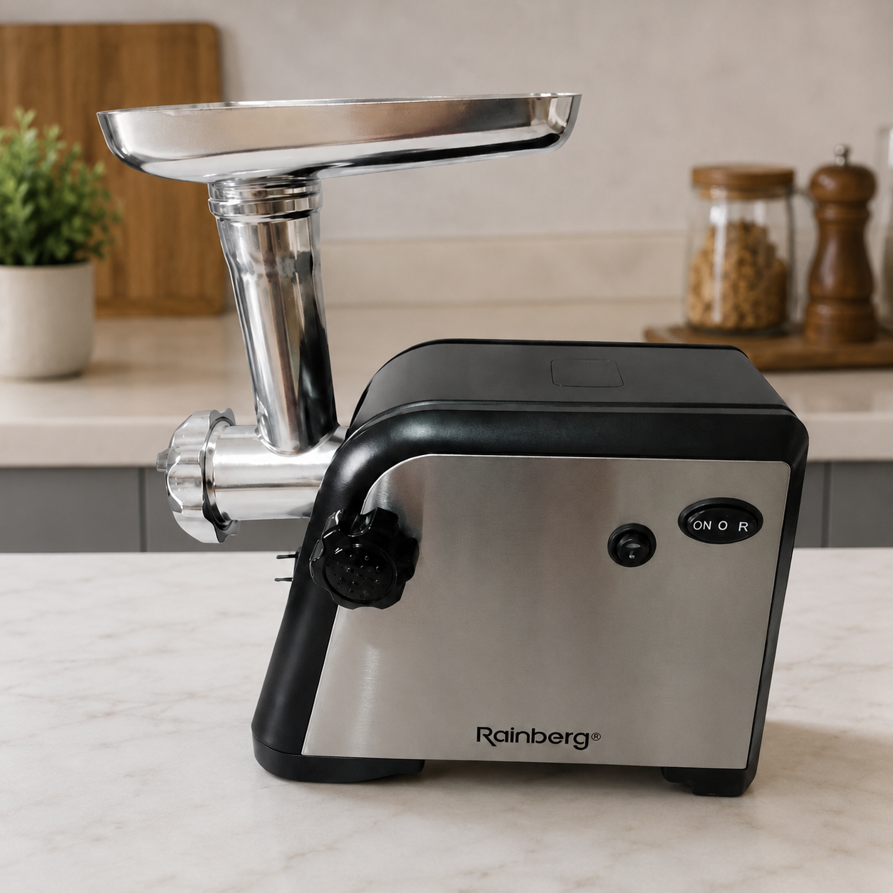 Электромясорубка Rainberg RB-674 3000W с соковыжималкой и насадками