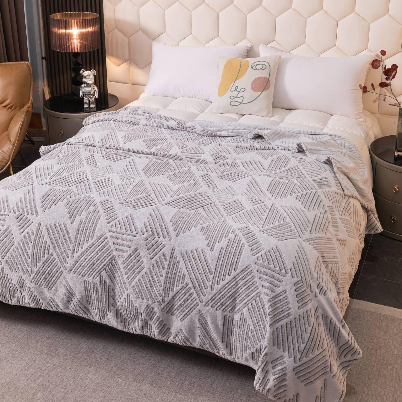 Плед-покривало Malloory Home Плюшевий з мікрофібри 200x230 см Cірий (1873-3) - фото 2 Плед-покривало Malloory Home Плюшевий з мікрофібри 200x230 см Cірий (1873-3) - фото 2