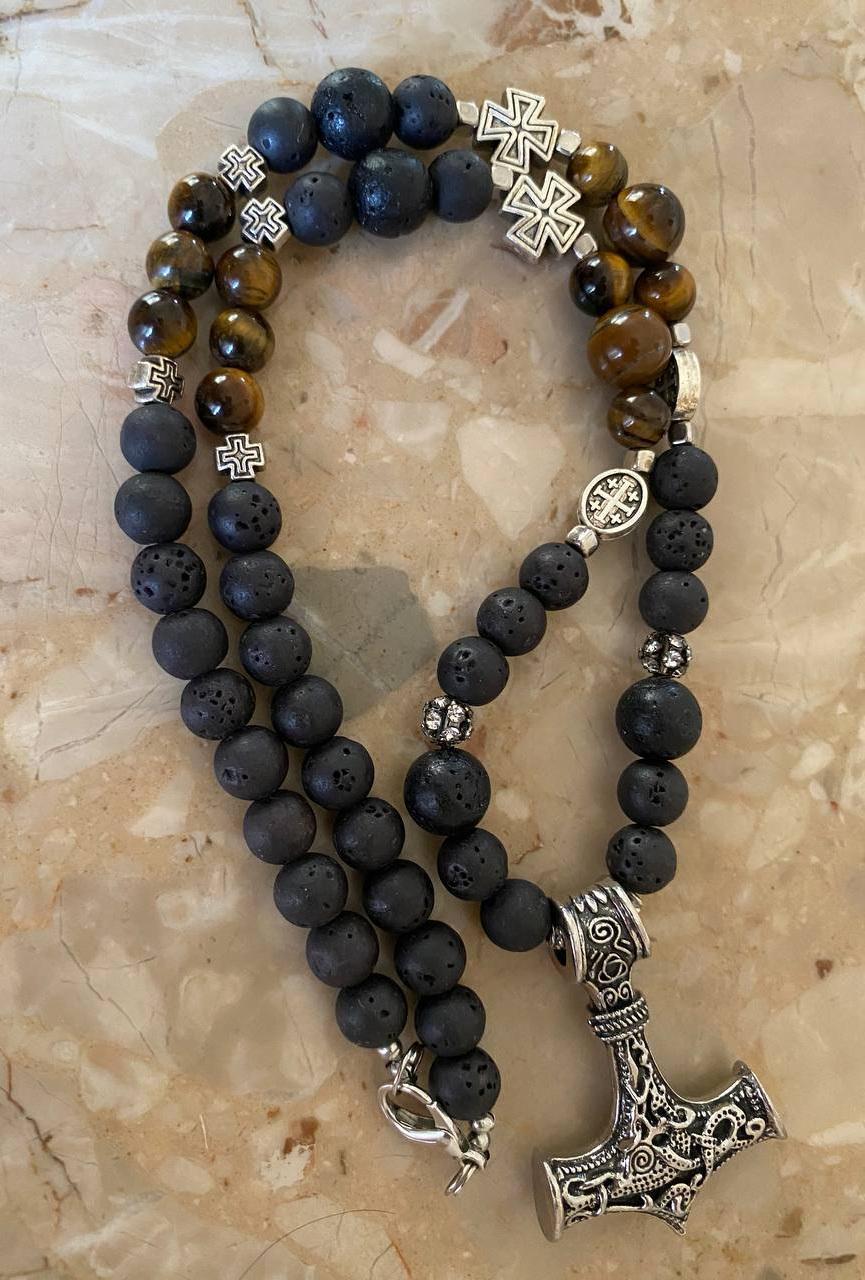 Колье LITAURS из натурального камня лавовый камень/тигровый глаз с кулоном оберег молот Тора (250302) - фото 6