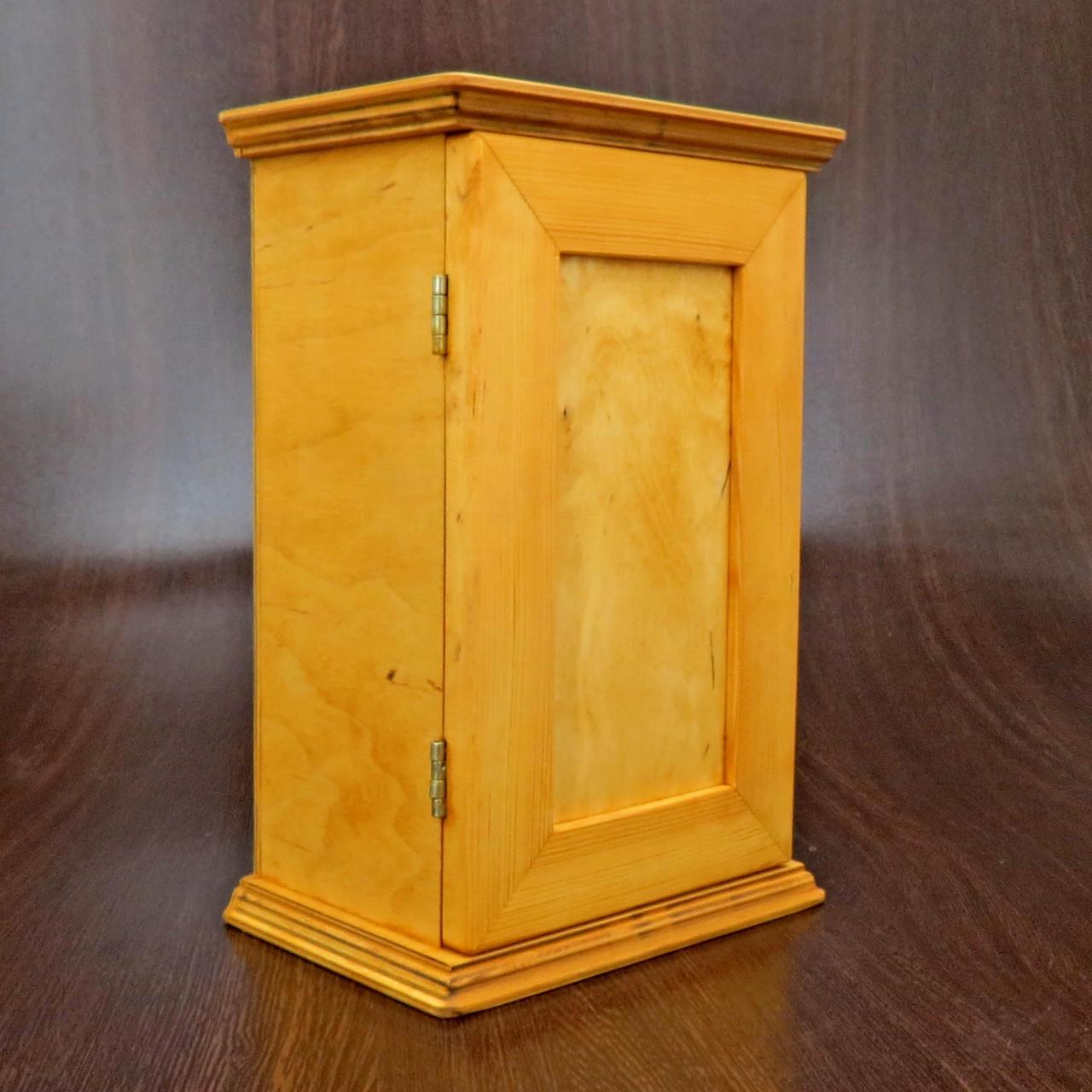 Шкафчик настенный для медикаментов из дерева Рабле Карри (АПТ-001103)