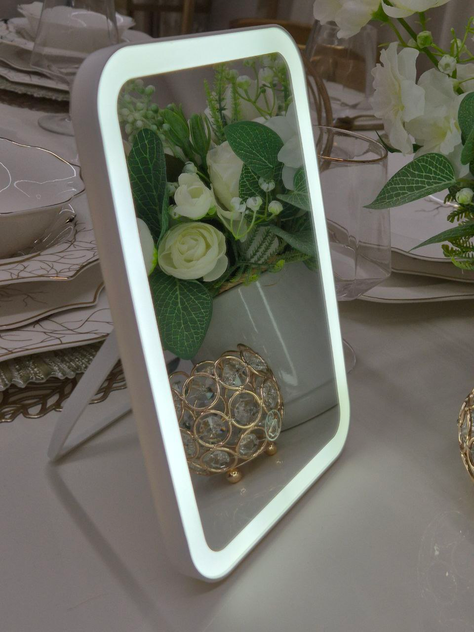 Зеркало для макияжа с LED подсветкой настольное одностороннее Белый (29690855) - фото 2 Зеркало для макияжа с LED подсветкой настольное одностороннее Белый (29690855) - фото 2