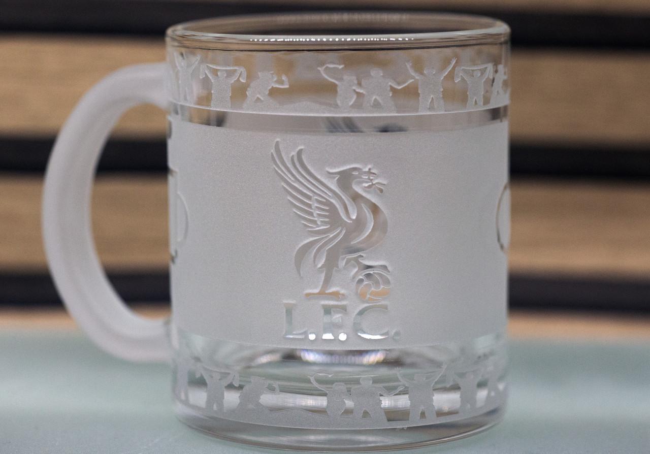 Подарункова чашка з гравіюванням Liverpool FC кругова 320 мл (2448030570)