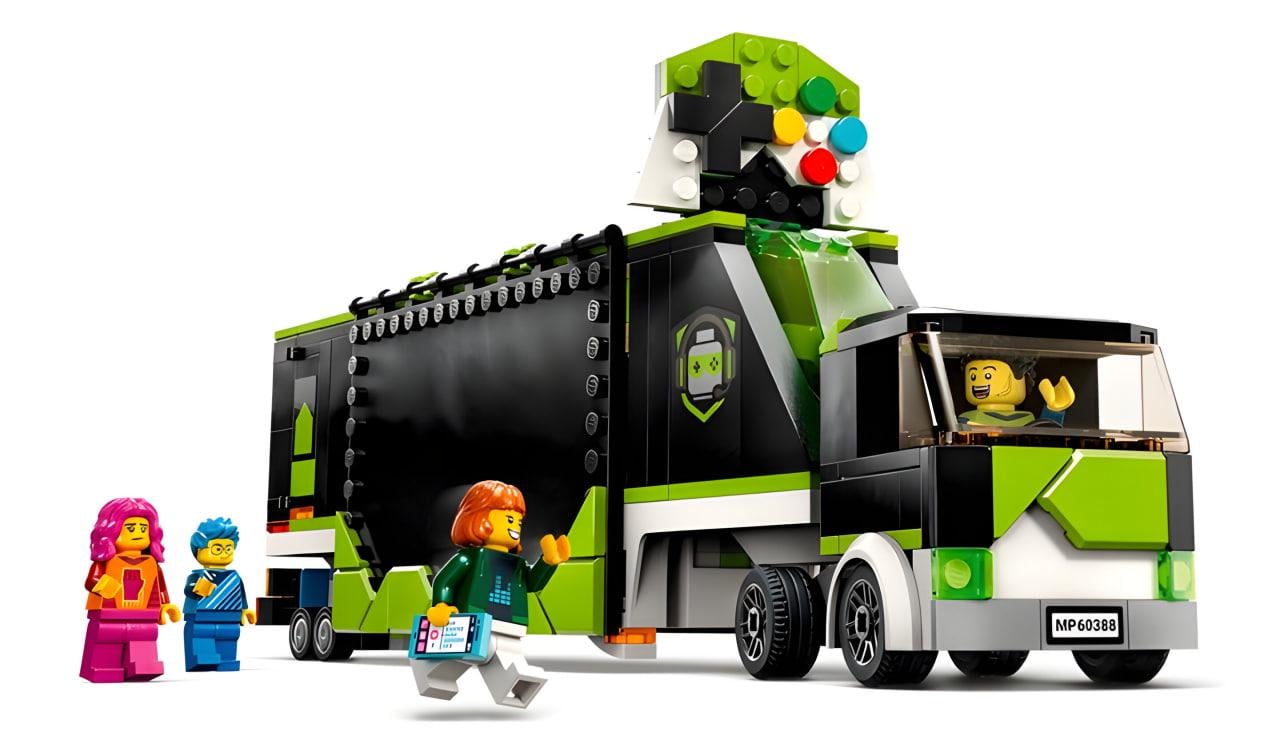 Конструктор City Грузовик для игрового турне 344 детали (XLJM-8015) Конструктор City Грузовик для игрового турне 344 детали (XLJM-8015)