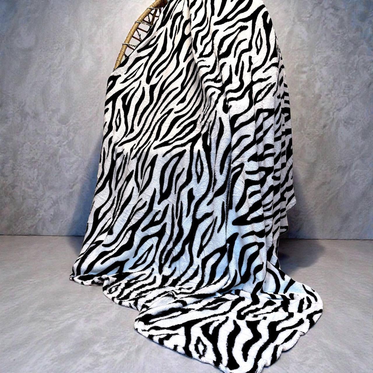 Плед-покрывало Malloory Home из микрофибры 180x200 см Разноцветный (07-26-3)