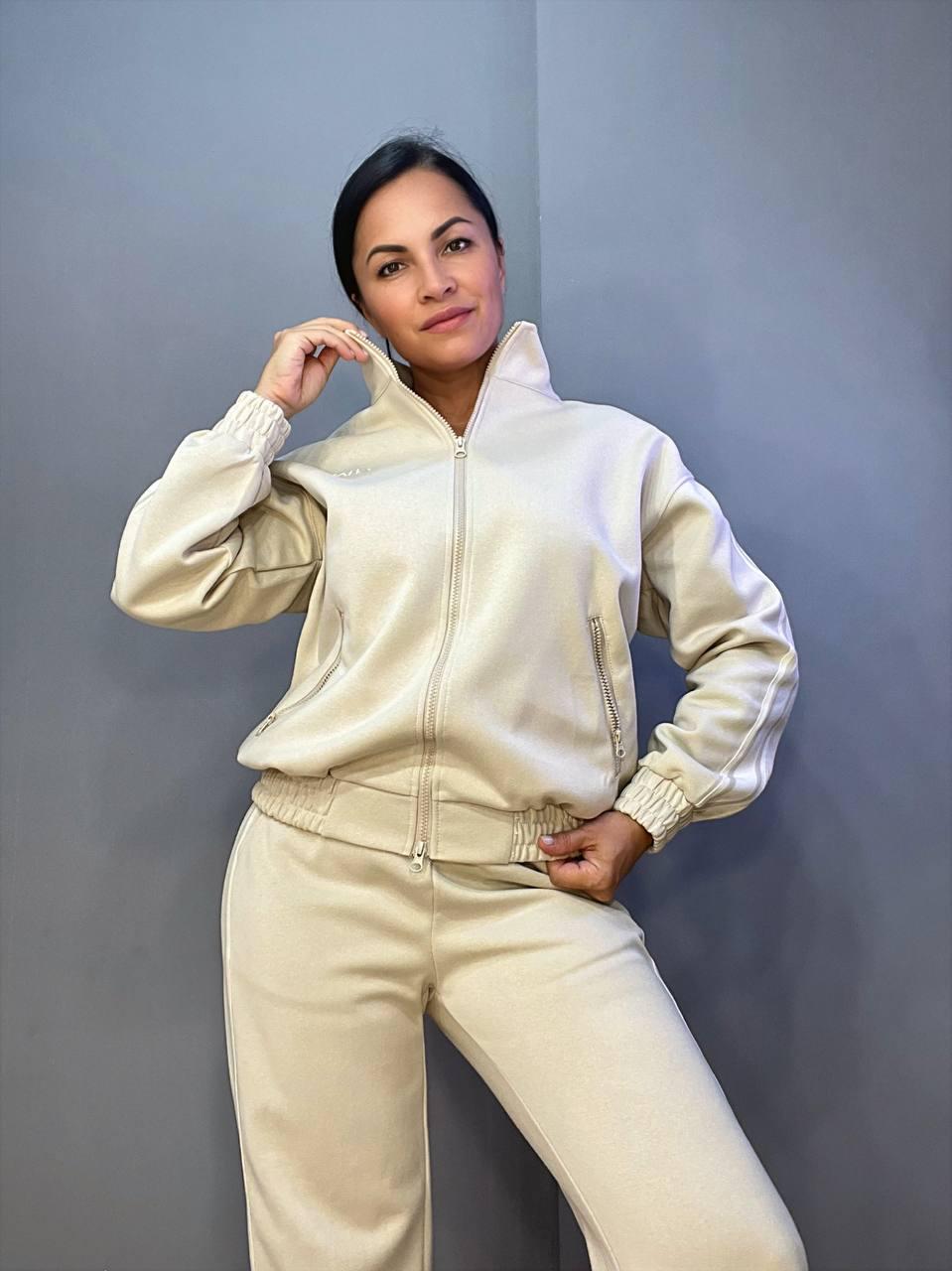 Костюм женский A-N 2738 свитшот и брюки с лампасом M Бежевый (2688) - фото 2 Костюм женский A-N 2738 свитшот и брюки с лампасом M Бежевый (2688) - фото 2