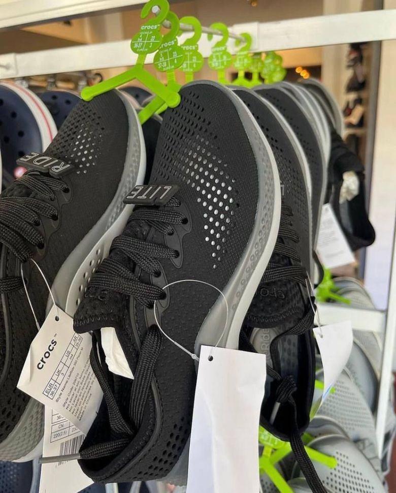 Кросівки Crocs Literide 360 Pacer Slate р. 36-37 Чорний (14036) - фото 3 Кросівки Crocs Literide 360 Pacer Slate р. 36-37 Чорний (14036) - фото 3