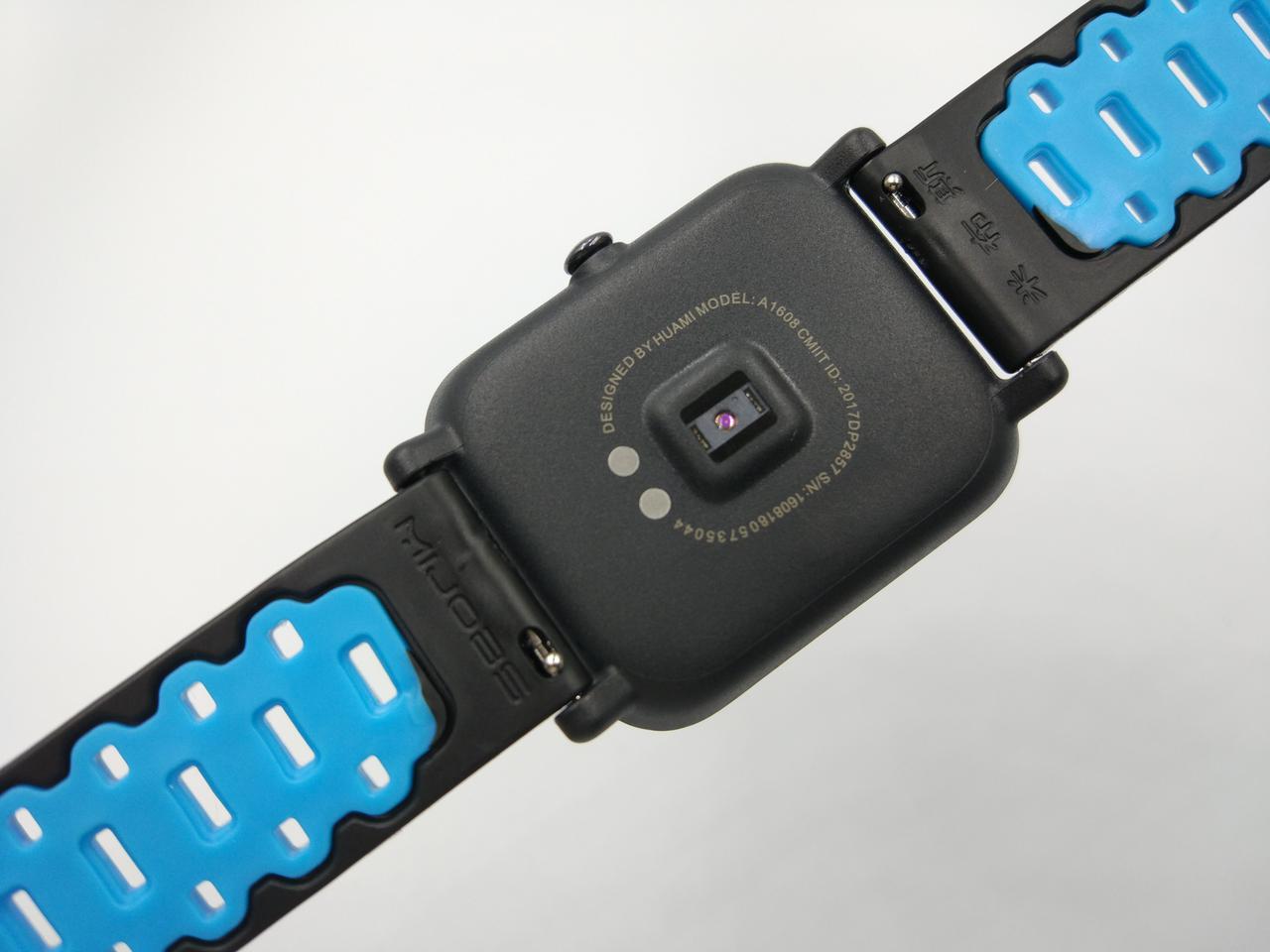 Ремешок для смарт-часов MiJobs Sport силиконовый 20 мм Черный/Голубой (1626P) - фото 6 Ремешок для смарт-часов MiJobs Sport силиконовый 20 мм Черный/Голубой (1626P) - фото 6