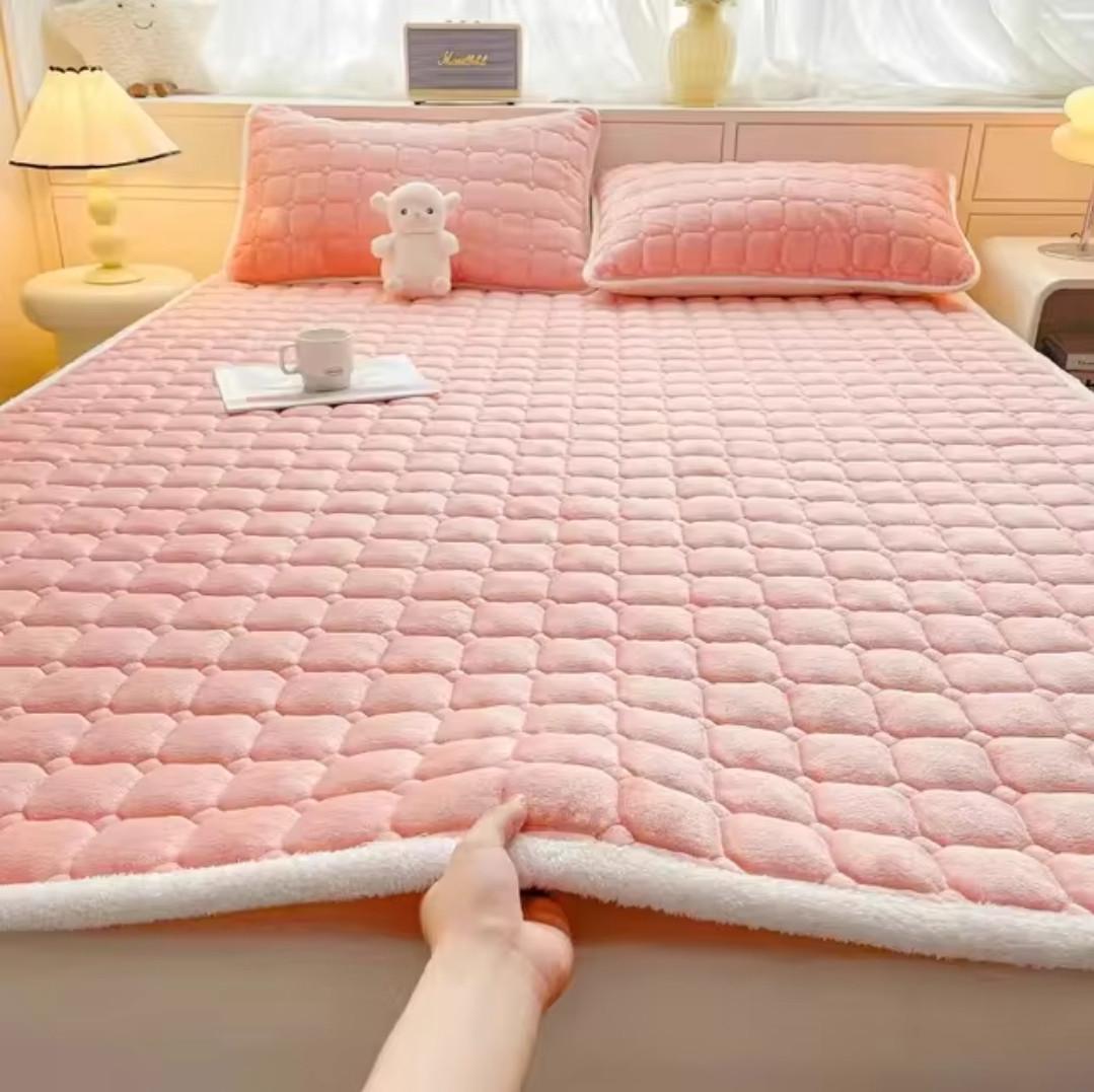 Наматрасник теплый бархатный 180х200 см Розовый (2524924175)