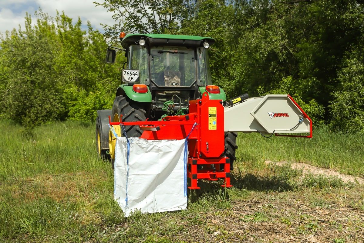 Подрібнювач гілок Arpal на дрова до трактора (АМ-200ТР) - фото 10 Подрібнювач гілок Arpal на дрова до трактора (АМ-200ТР) - фото 10