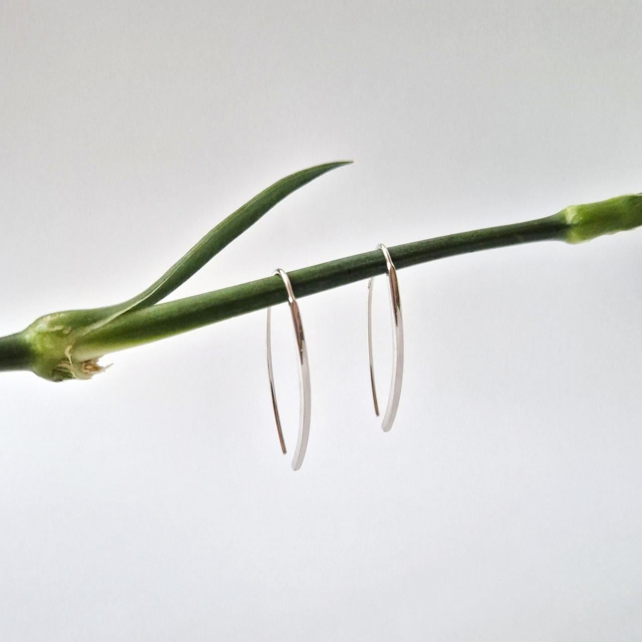 Серьги протяжки без камней палочка серебро 925 пробы родированное 1,70 г (вс144р)