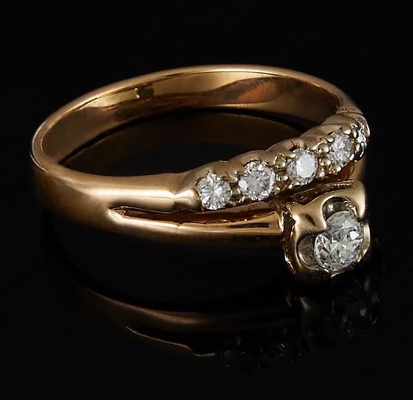 Кольцо золотое с бриллиантами р. 17 С42Л1№8
