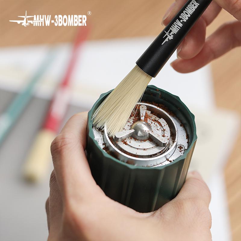 Щетка-кисть для чистки кофемолки MHW-3BOMBER Pen Brush (B5337B) - фото 3 Щетка-кисть для чистки кофемолки MHW-3BOMBER Pen Brush (B5337B) - фото 3