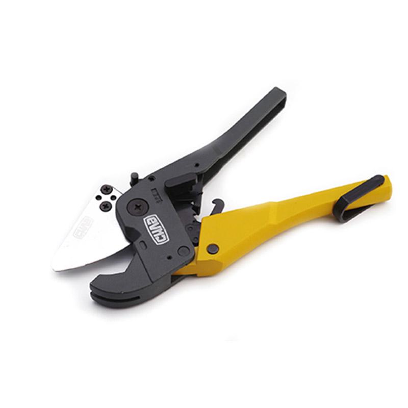 Труборез для пластиковых труб Сила ПРОФИ 0-42 мм (310793)