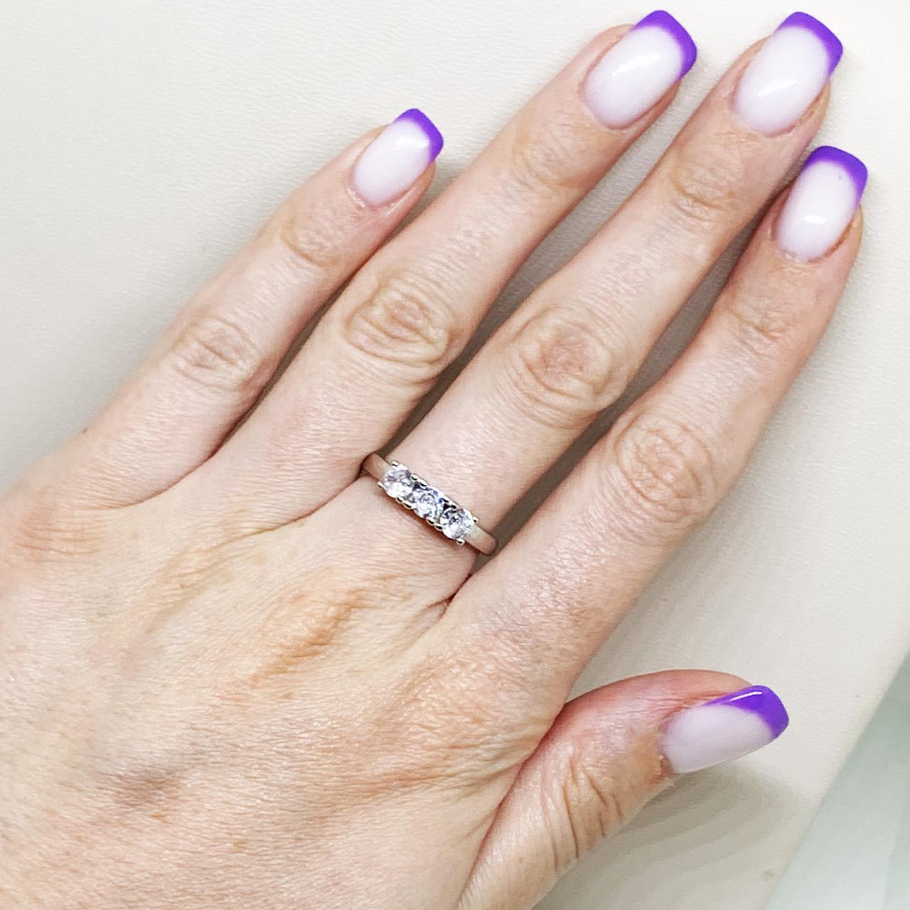 Кольцо серебряное с кубическим цирконием р. 17 2,72 г (1666594612)