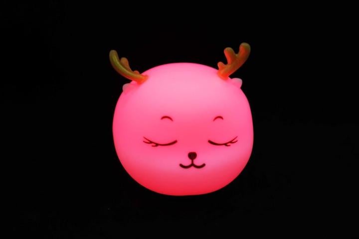 Нічник силіконовий м'який Оленя LED на акумуляторі 7 кольорів Білий (598900817) - фото 3 Нічник силіконовий м'який Оленя LED на акумуляторі 7 кольорів Білий (598900817) - фото 3